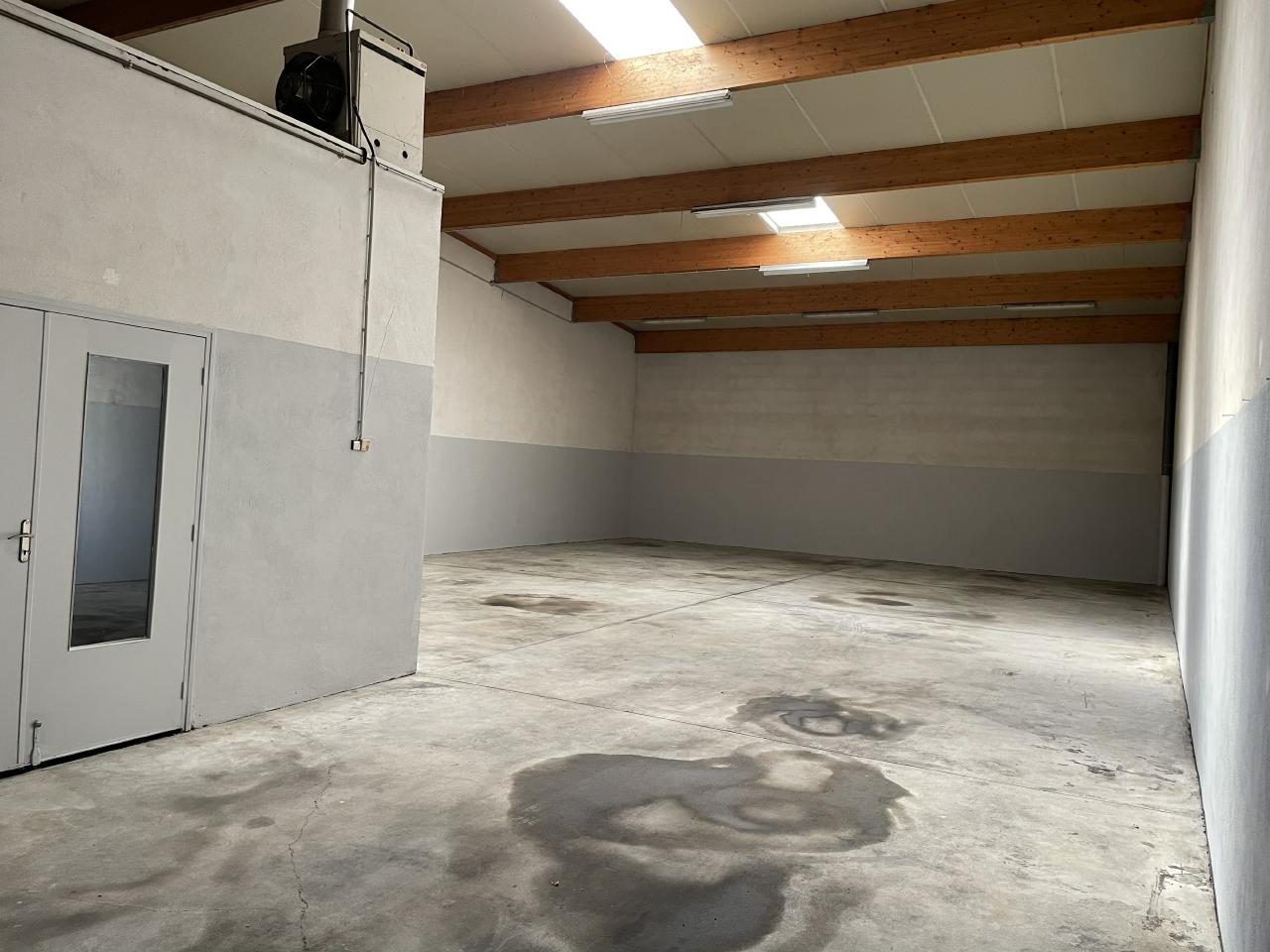 Local d'activité Meyzieu 662m² Location local d'activité Meyzieu Rhône OLACT2108902 1